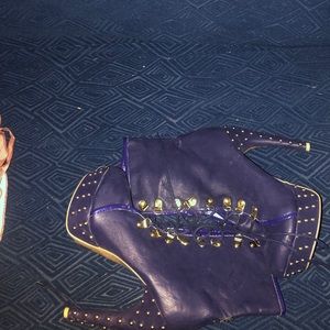 Navy blue heel (platform)